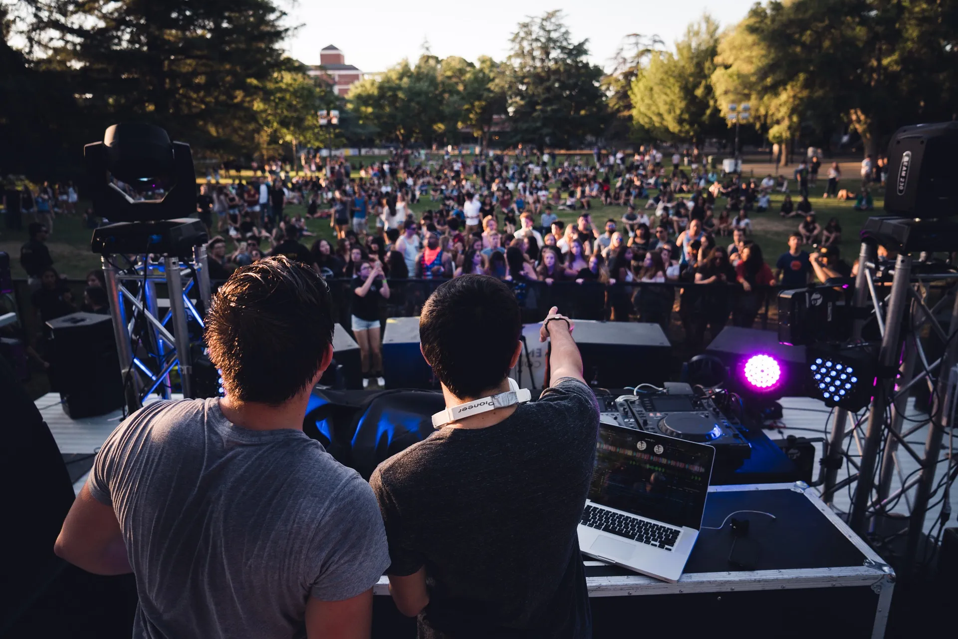 DJ Set Up Festival